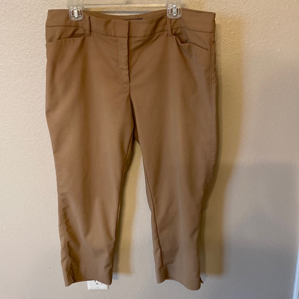 White House Black Market. Pants. Sz. 14.
